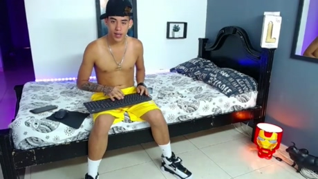 hornyboys_x  22-02-2022